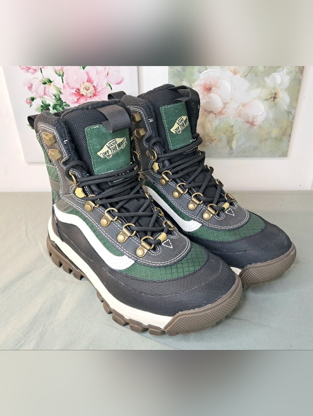 Vans Arthur Longo Snow Kicker Gore TEX MTE - 3 Boots Size 6 Women Size 4.5 Men